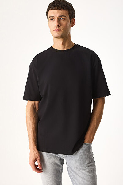 VENA Μπλουζάκι με λαιμόκοψη Oversize με απαλή υφή-Μαύρο