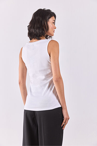 VENA Matilda Μπλουζάκι με λεπτομέρεια με κουμπιά - ΛΕΥΚΟ