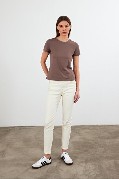 VENA Μπλουζάκι Rachel με λαιμόκοψη Slim Fit Basic-Μινκ