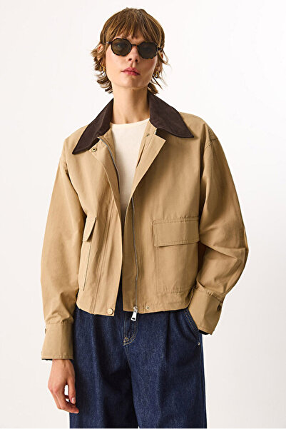 VENA Women's Velvet-Collared Regular Fit Gabardine Jacket - Beige