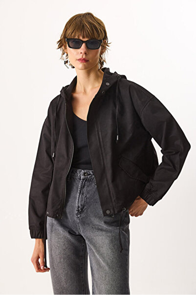 VENA Meggy Hooded Windbreaker Jacket - Black