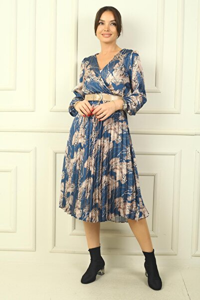 By Saygı Плисирана сатенена рокля с двуредна яка и подплата на талията