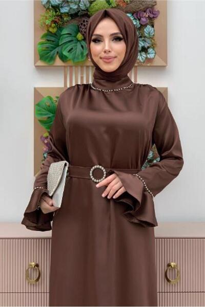 TRENDTESETTÜR KADIN KAHVE İNCİ DETAYLI KEMERLİ SATEN ABİYE ELBİSE T 3973