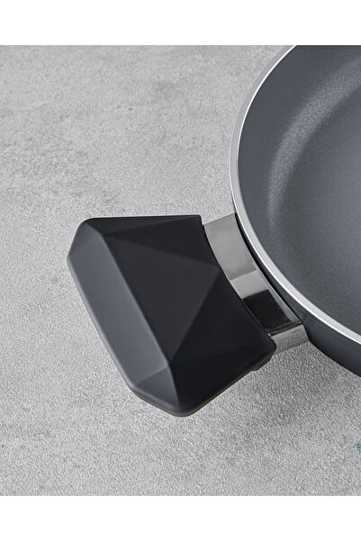 English Home Prego Cerawell Covered Saucepan 20 cm Black