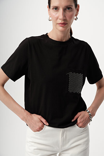 Allyco Μαύρο πλεκτό μπλουζάκι με λαιμόκοψη και στάμπα τσέπης