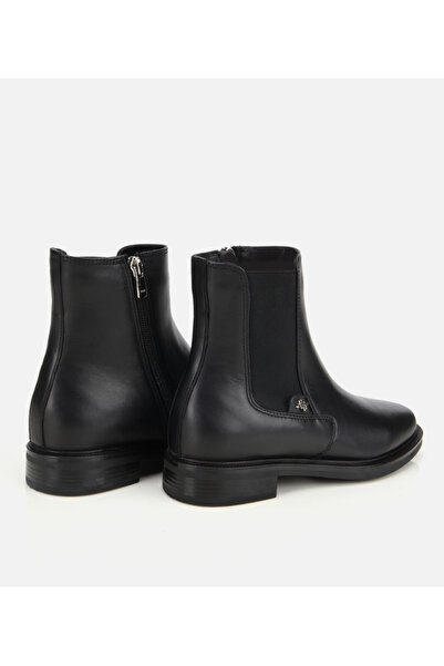 Hotiç Kadın Deri Siyah Lastik Detaylı Bilekte Düz Bot