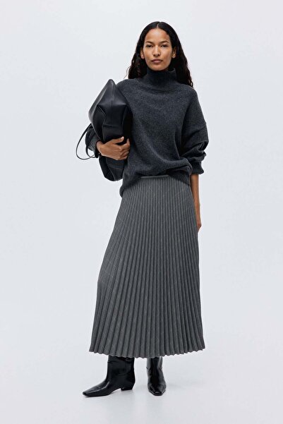 H&M Pleated skirt