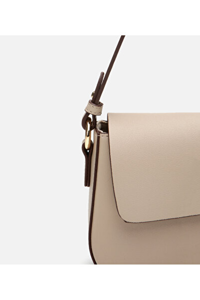 Hotiç Women's Beige Lock Detailed Crossbody Bag
