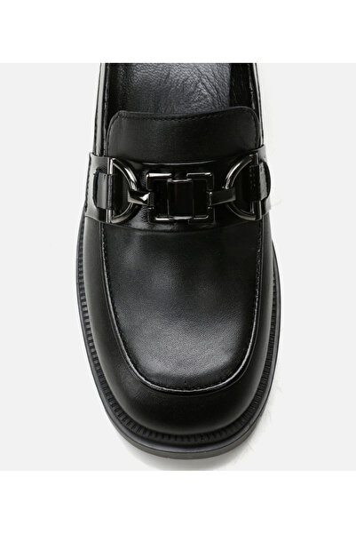 Hotiç Kadın Deri Siyah Toka Detaylı Topuklu Klasik Loafer