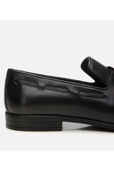Hotiç Erkek Deri Siyah Püskül Detaylı Loafer