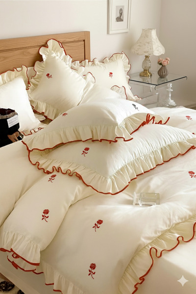 GÖRMEZ TEKSTİL Double Size Rose Red Ruffled Trim Stitched Duvet Cover Set Ecru Organic Cotton