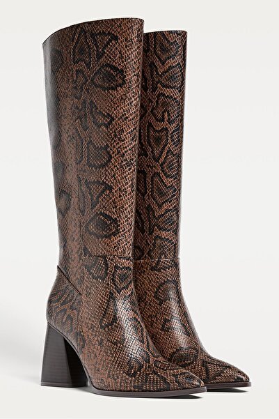 Stradivarius Desenli yüksek topuklu çizme