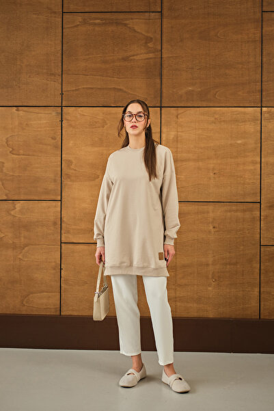 LOCCO Women's Cream Tunic - Crest Detail and Loose