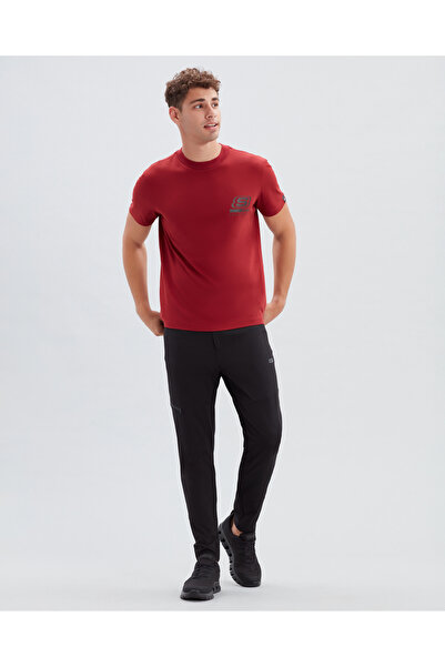SKECHERS M Chest Logo T-Shirt Erkek Bordo Tshirt S212938-810