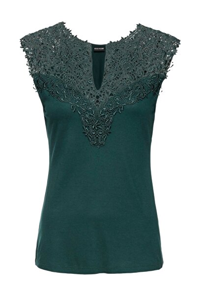 MAMAYAGA Women's Lace Brode Laced V-Neck Sleeveless Stylish Viscose Flexible Summer Curve Plus Size Blouse