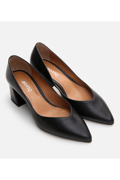 Hotiç Естествена кожа черен дамски дебел ток