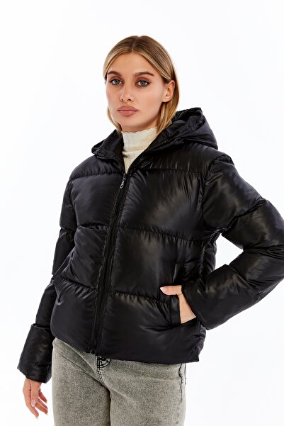 sehatex Women's Black Hooded Zippered Padding Coat