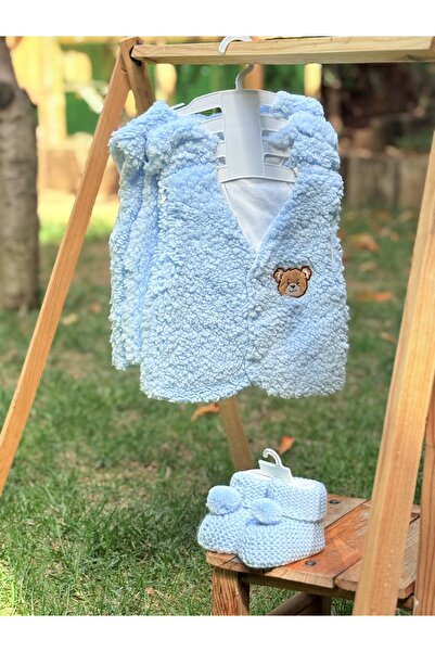 BETSY STUDIO Blue Welsoft Teddy Embroidered Baby Vest & Knitwear Knitted Booties Set