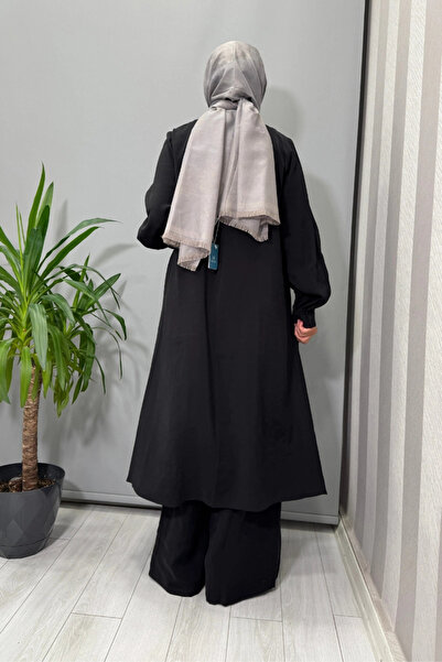 AlMarwah Black with Accessory Detail 202889