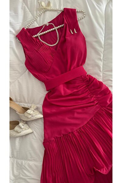 alweshah alahmar Fuchsia Georgette Plissé Dress