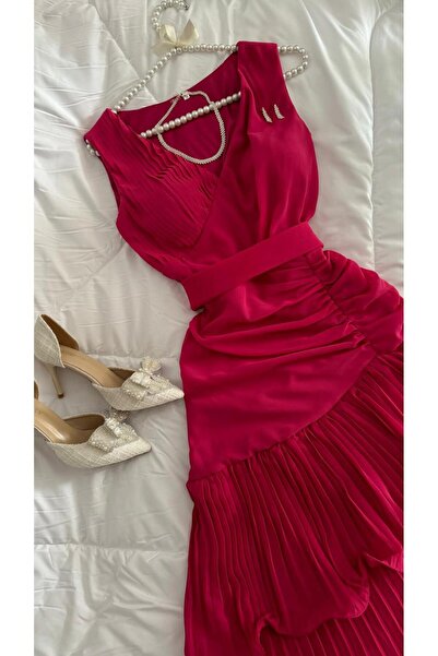 alweshah alahmar Fuchsia Georgette Plissé Dress