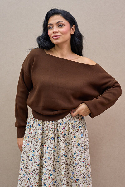 KÜÇÜĞÜM BUTİK Bitter Brown Boat Neck Oversize Knit Sweater