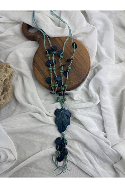 SEDEF TAKI Petrol mavisi uzun yaprak işlemeli kolye