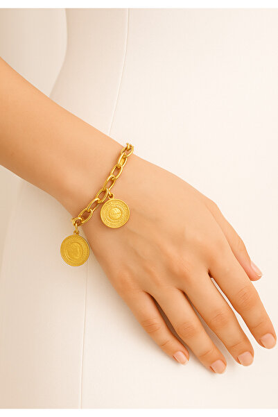 HARİNA سوار بوغيتيري بتصميم سلسلة ثلاثية مزخرفة بلون ذهبي وتفاصيل أنيقة