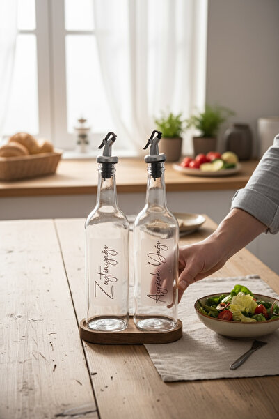 zezedesing 2-Piece Olive Oil and Sunflower Oil Bottle with Wooden Stand Transparent Oil Pot Oil Dispenser 750 ml (Silver)