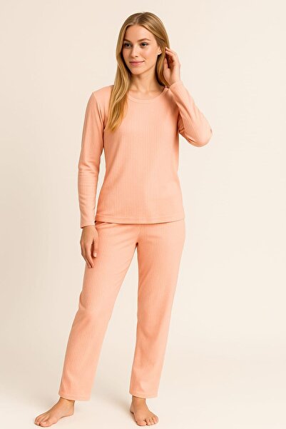 enmodaiçgiyim Set de pijamale pentru femei cu dungi Yavruağzı – mânecă lungă, potrivire confortabilă, țesătură moale, elastică