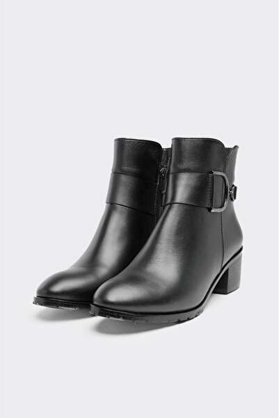 derinet Tokalı Fermuarlı Hakiki Deri Kadın Bot