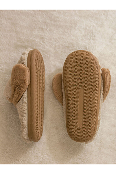 LC Waikiki Stylish Choices from Esvab Clothing |   Plush Women's House Slippers with Dog Figure
