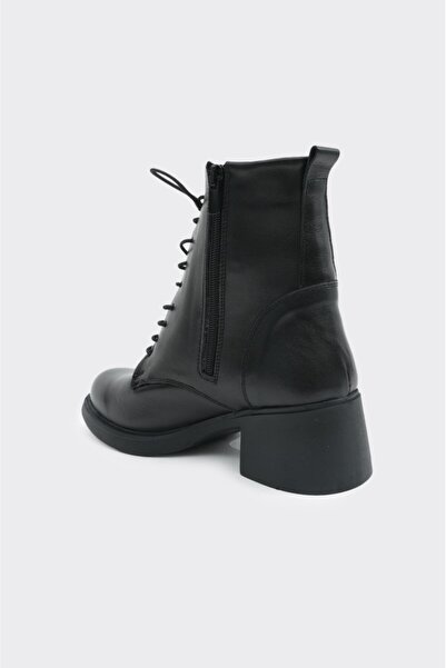 derinet Hakiki Deri Bağcıklı Fermuarlı Kadın Bot