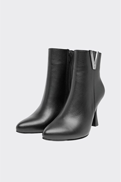 derinet Klasik Hakiki Deri Fermuarlı Kadın Bot