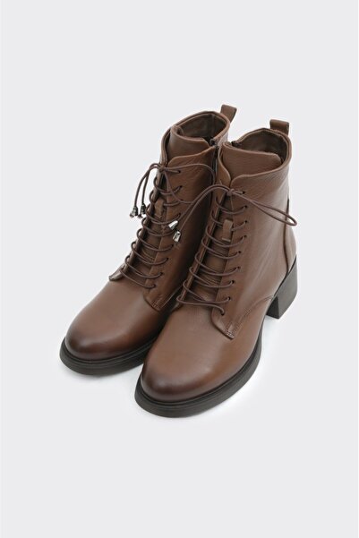 derinet Hakiki Deri Bağcıklı Fermuarlı Kadın Bot