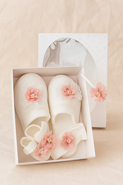 eradkids Premium Mother Baby Maternity Set 4 Piece Floral Pearl Maternity Baby Set / Gift (Boxed)