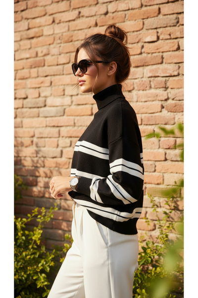 trendlina Pulover tricotat cu gât înalt în dungi