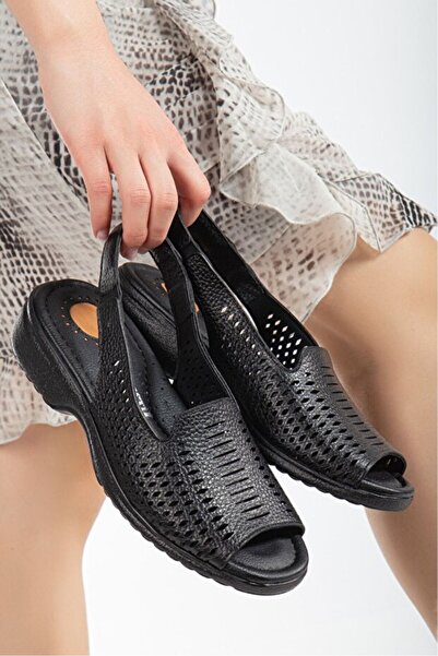 UYEGE صندل نسائي يومي من الجلد الطبيعي من سلسلة Eiffel لمنع التهابات القدم