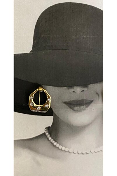 stainles steel yıldız detaylı taşlı küpe