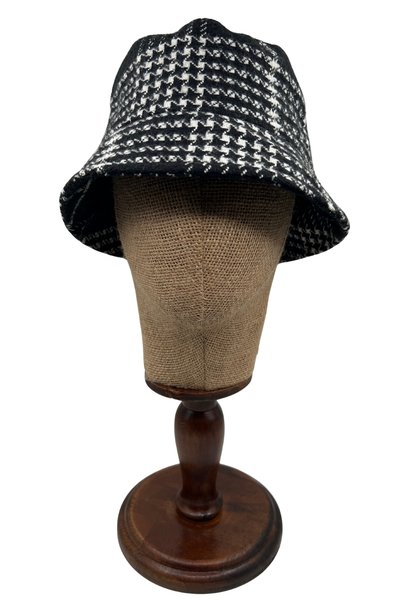 Sofist İstanbul Black & White Unisex Soft-Textured Thick Bucket Hat Black & White Patterned Cashmere Soft Winter Hat