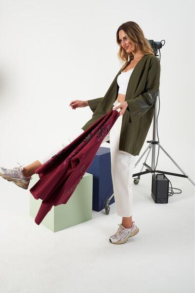 MİA NOURA Women's Oversize Kimono with Embroidered Sleeves and Back