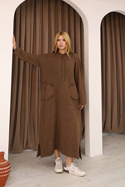 AYASOFYA OTANTIK Kadın Kahverenk Kapüşonlu Cepli Eskitme Detaylı Pamuklu Uzun Kollu Triko Uzun Elbise