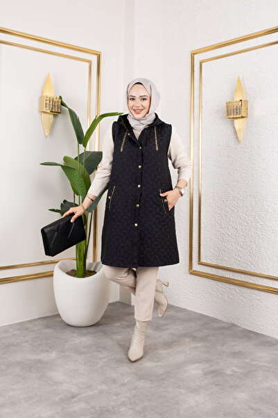 Elif Artar Kapıtone yelek siyah