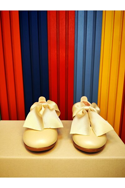 mocno Kız Çocuk Kurdelalı Babet Krem Renk