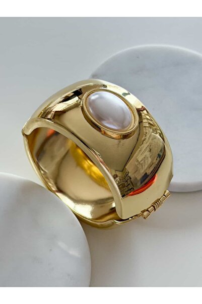 CHARMLUCKY Pearl Clasp Bracelet