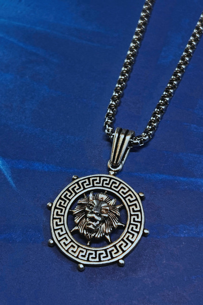 Begondio Aslan Figürlü El İşçiliği 925 Ayar Gümüş Erkek Kolye