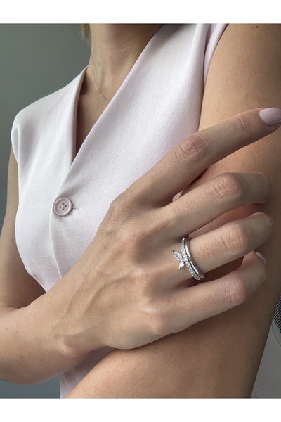 Ressia خاتم نموذجي على شكل نصف زهرة بصفين