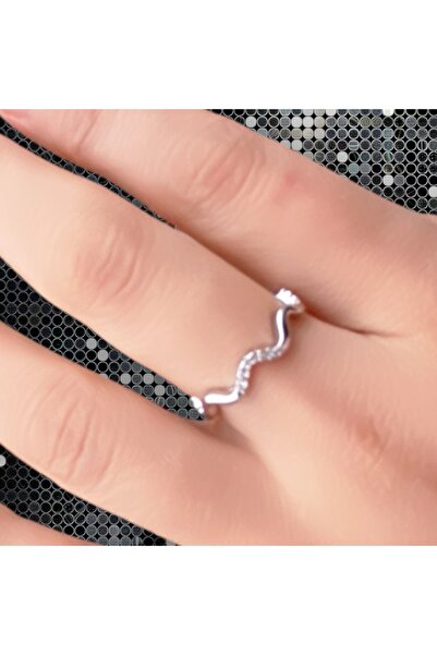 VEGALUXE Steel Zigzag Silver Color Ring Adjustable to Fit the Finger. Does Not Tarnish.