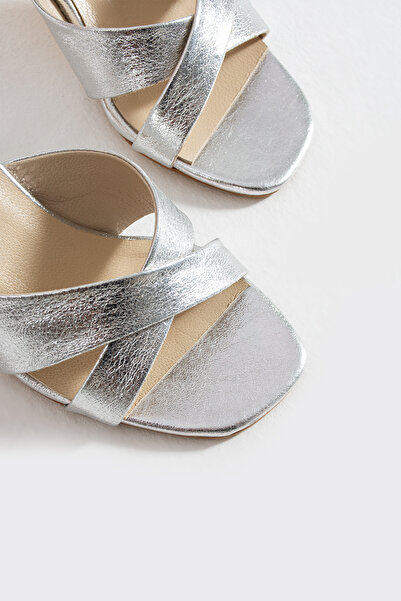 es exello Baver Short Heeled Cross Strap Genuine Leather Silver Shoes