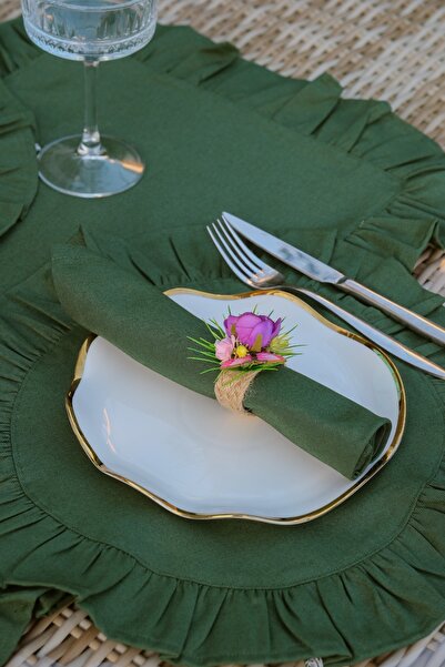 Konyaaltı Çeyizevi Fırfırlı Masa Takımı – 45x150 cm Runner + 6 Amerikan Servis + 6 Peçete – %100 Pamuk Duck Keten